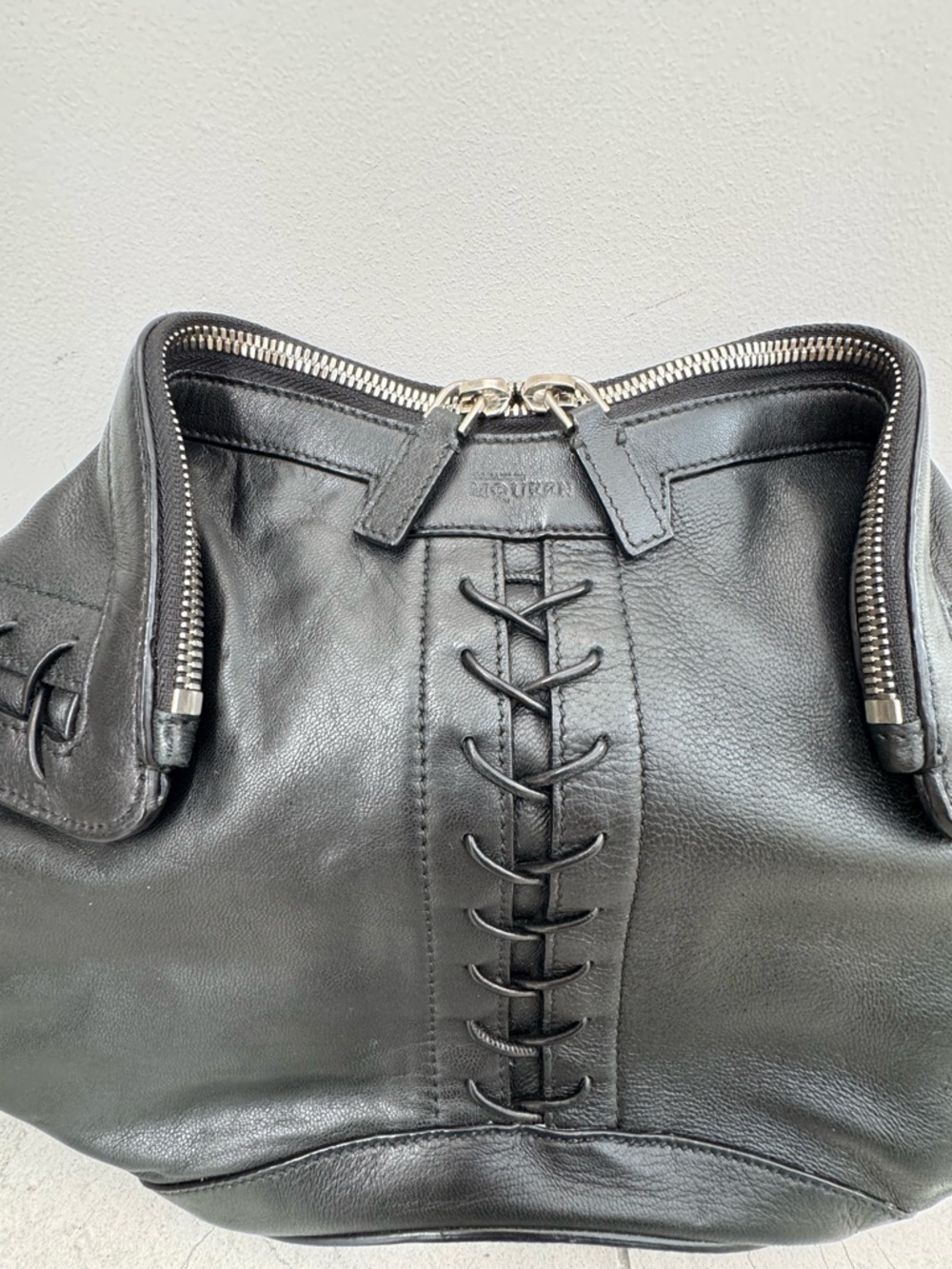 Alexander McQueen Vintage Black Leather De Manta Clutch With Corset Lacing - Picture 7 of 17